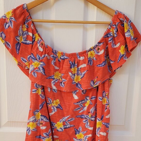Old Navy Size Medium Off the Shoulder Tropical top Coral color - Picture 5 of 6